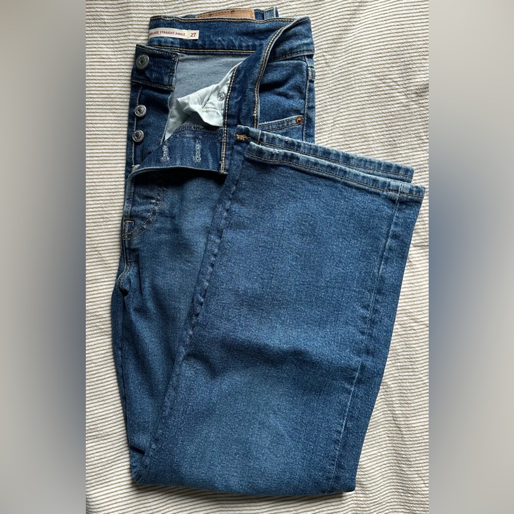 Levis Ribcage Stright Ankle Jean